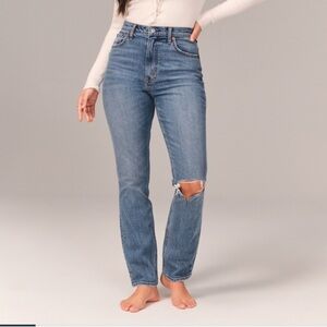 Abercrombie Ultra High Rise Curve Love 90s Slim Straight Jeans